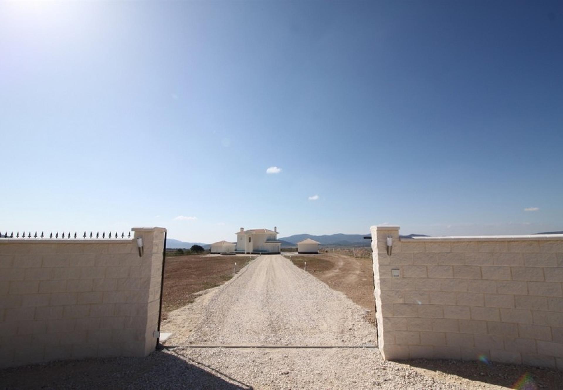 Nouvelles villas de luxe avec piscine inc. terre, licences en Alicante, Pinoso in Medvilla Spanje