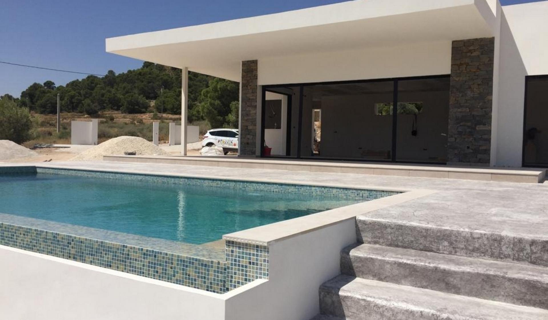 Nouvelle villa à La Romana, Alicante intérieur in Medvilla Spanje