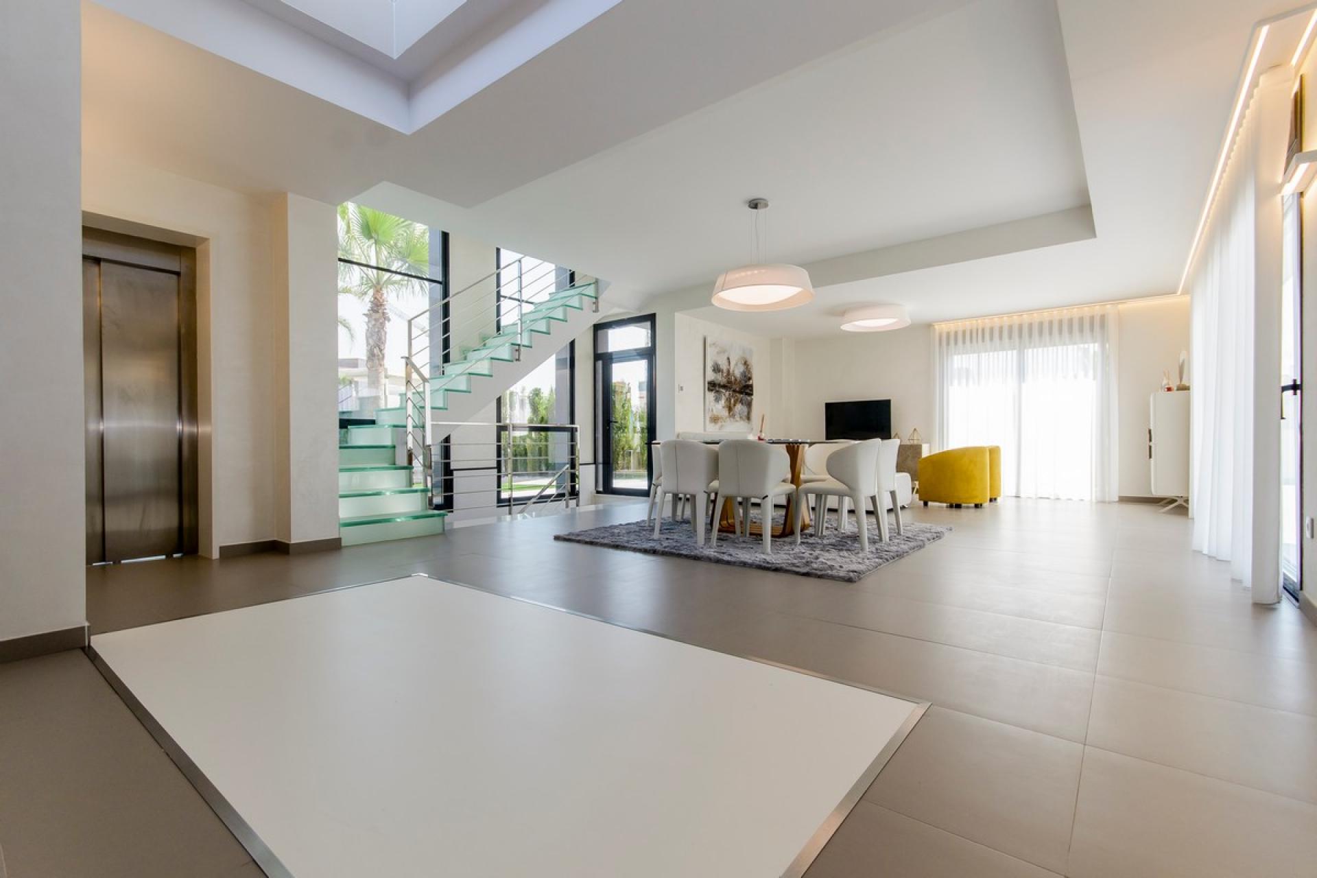 3 chambre Villa à Dehesa De Campoamor in Medvilla Spanje