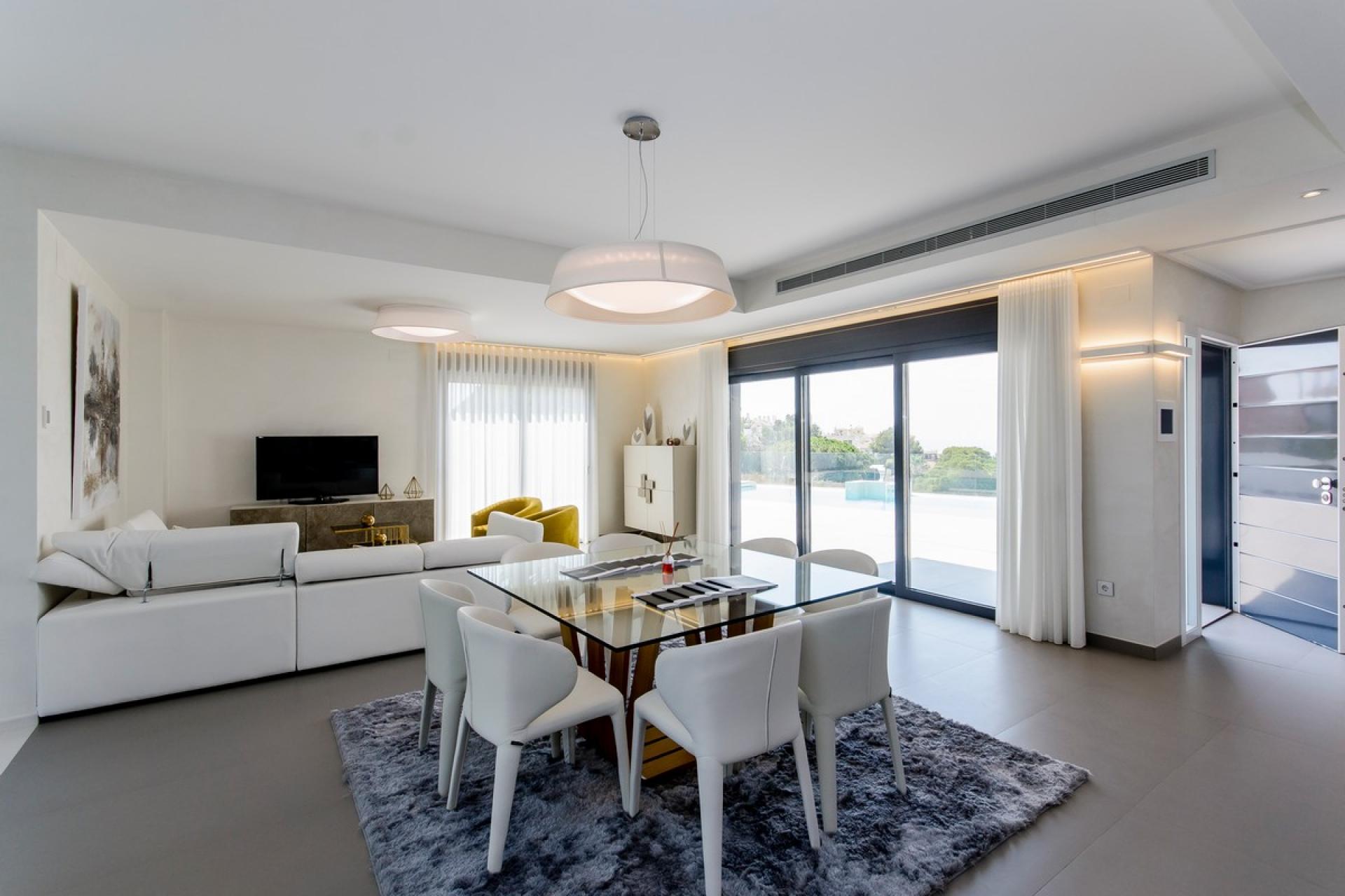 3 chambre Villa à Dehesa De Campoamor in Medvilla Spanje