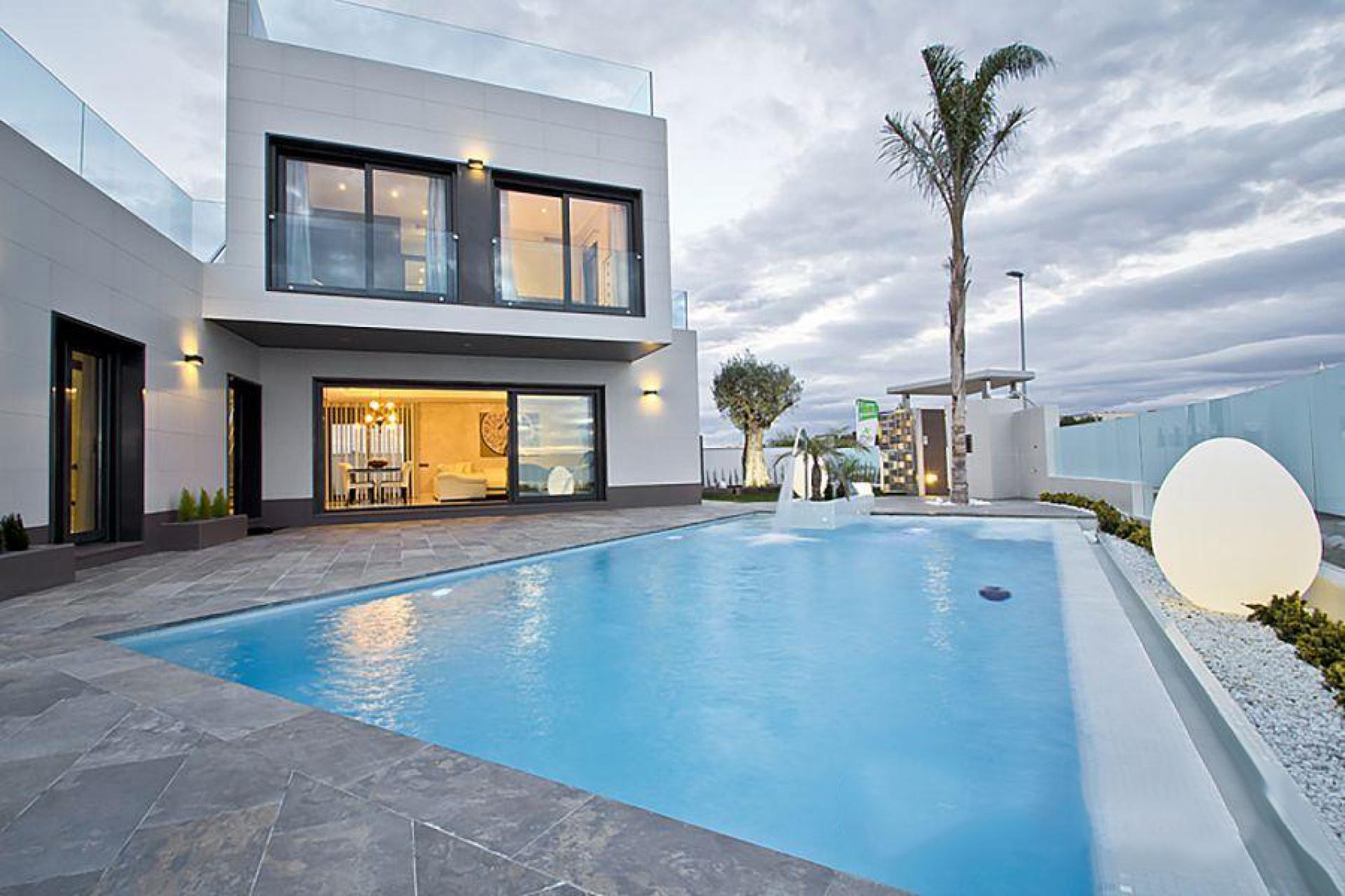 3 chambre Villa à Dehesa De Campoamor in Medvilla Spanje