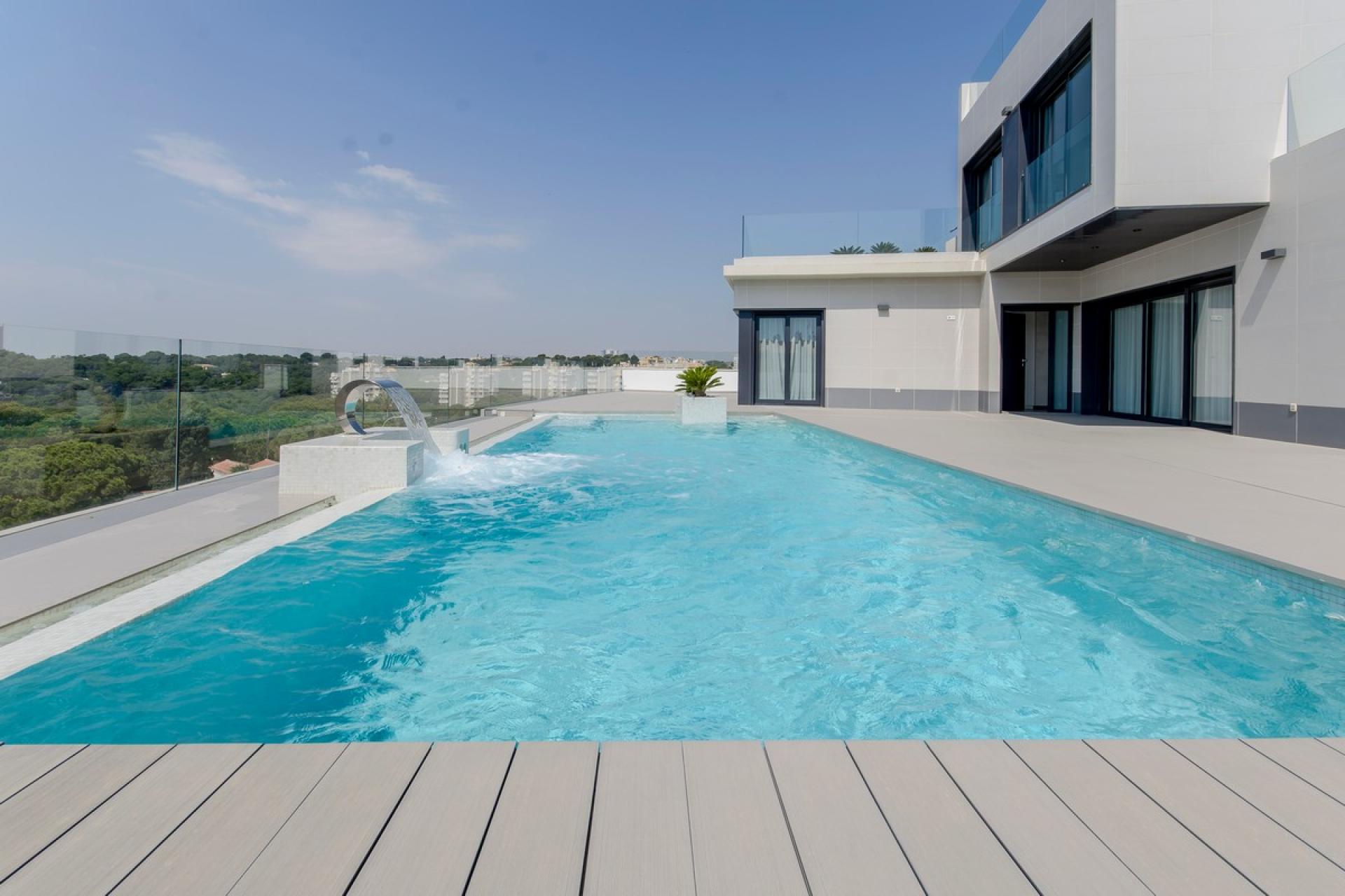 3 chambre Villa à Dehesa De Campoamor in Medvilla Spanje