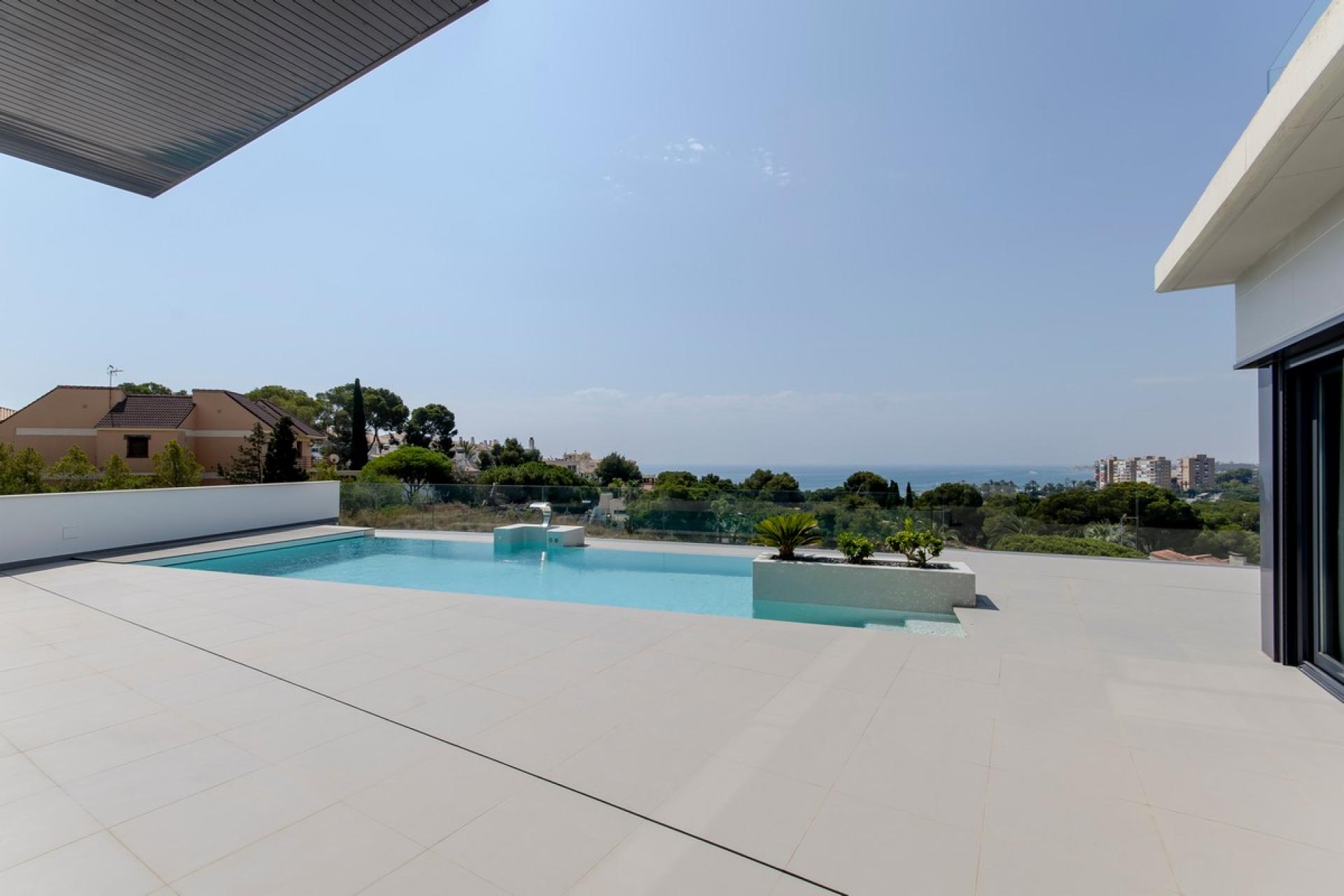 3 chambre Villa à Dehesa De Campoamor in Medvilla Spanje