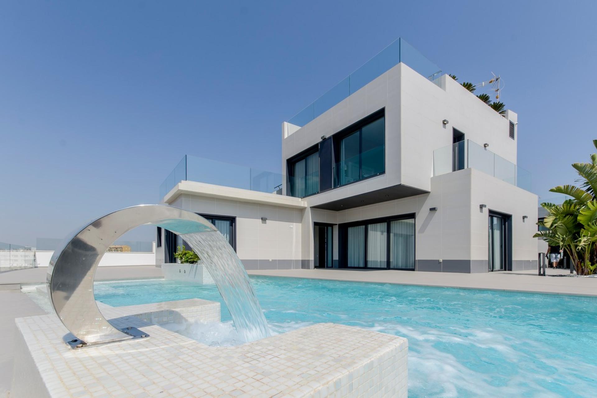 3 chambre Villa à Dehesa De Campoamor in Medvilla Spanje