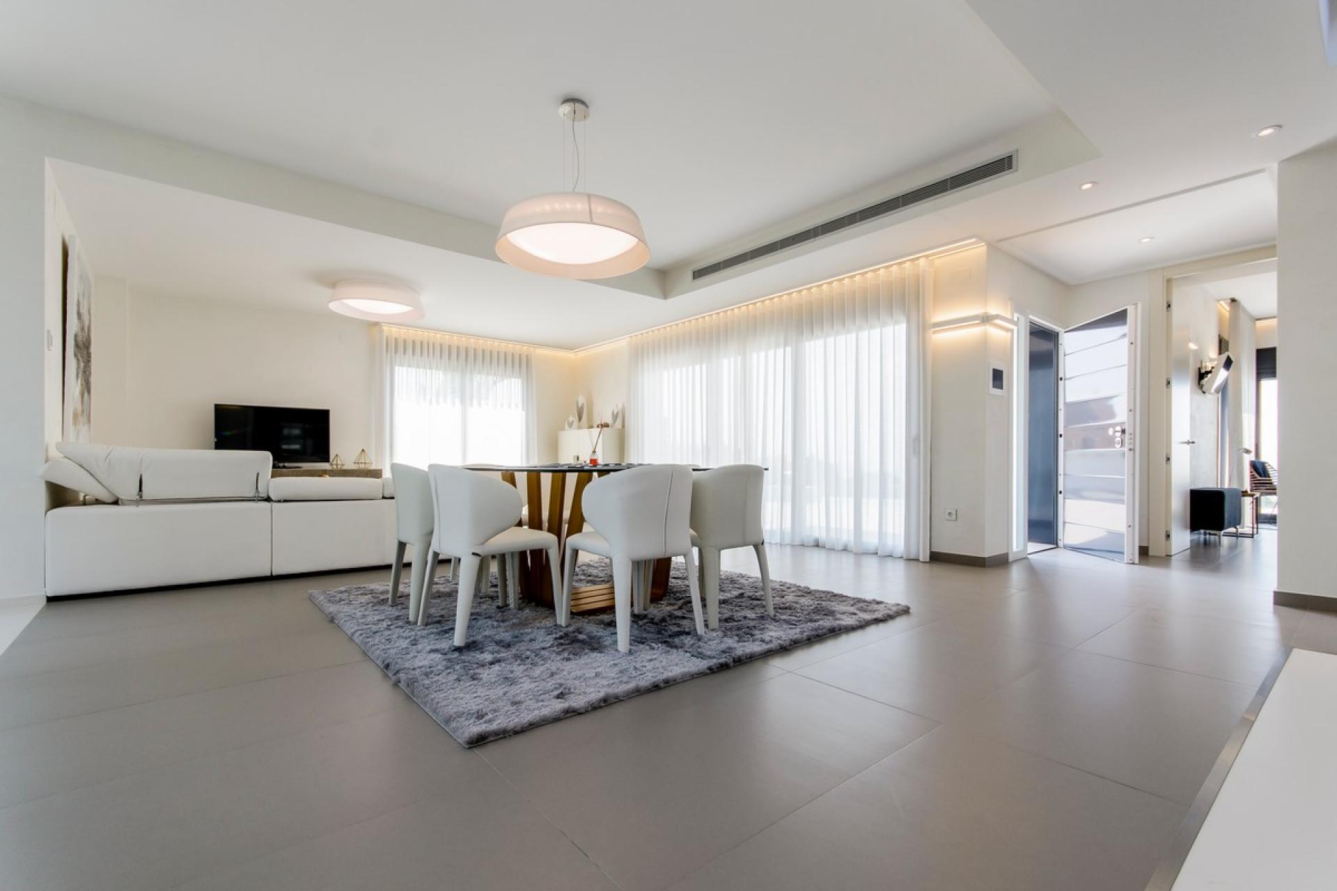 3 chambre Villa à Dehesa De Campoamor in Medvilla Spanje