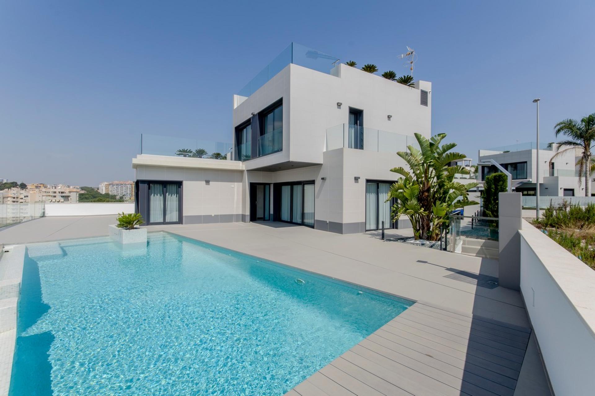 3 chambre Villa à Dehesa De Campoamor in Medvilla Spanje