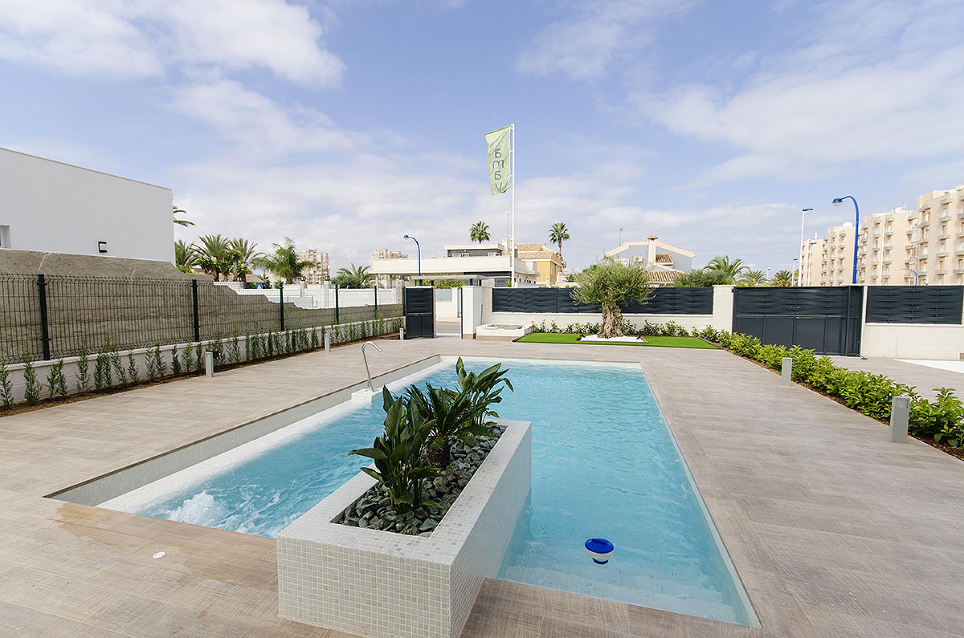3 chambre Villa à Dehesa De Campoamor in Medvilla Spanje