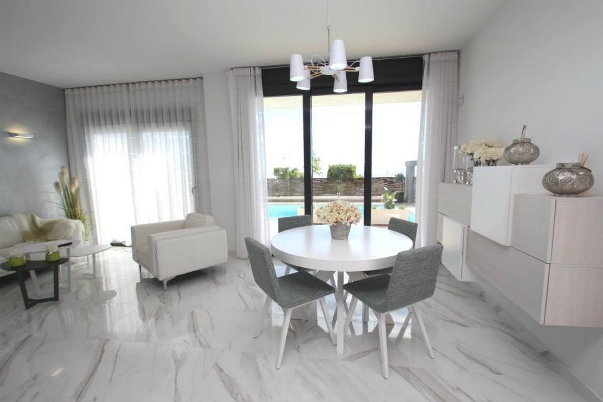 3 chambre Villa à Dehesa De Campoamor in Medvilla Spanje