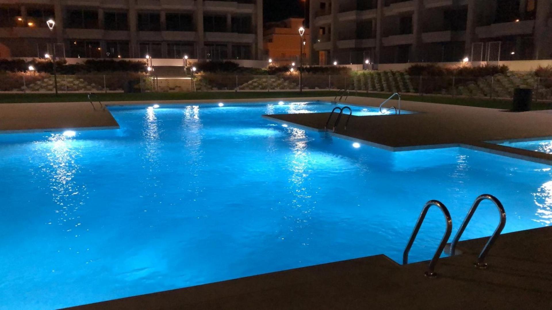 2 chambre Appartements - terrasse sur le toit à Villamartin - Orihuela Costa in Medvilla Spanje