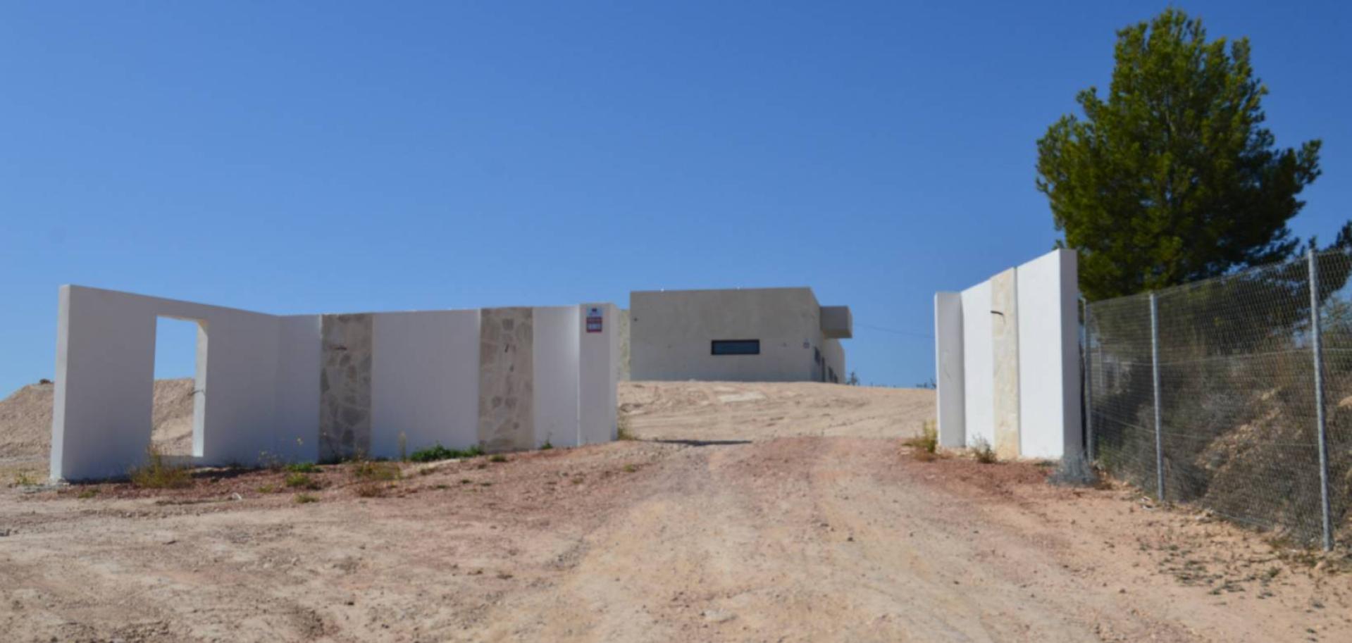 Villa individuelle avec piscine en construction à La Romana in Medvilla Spanje