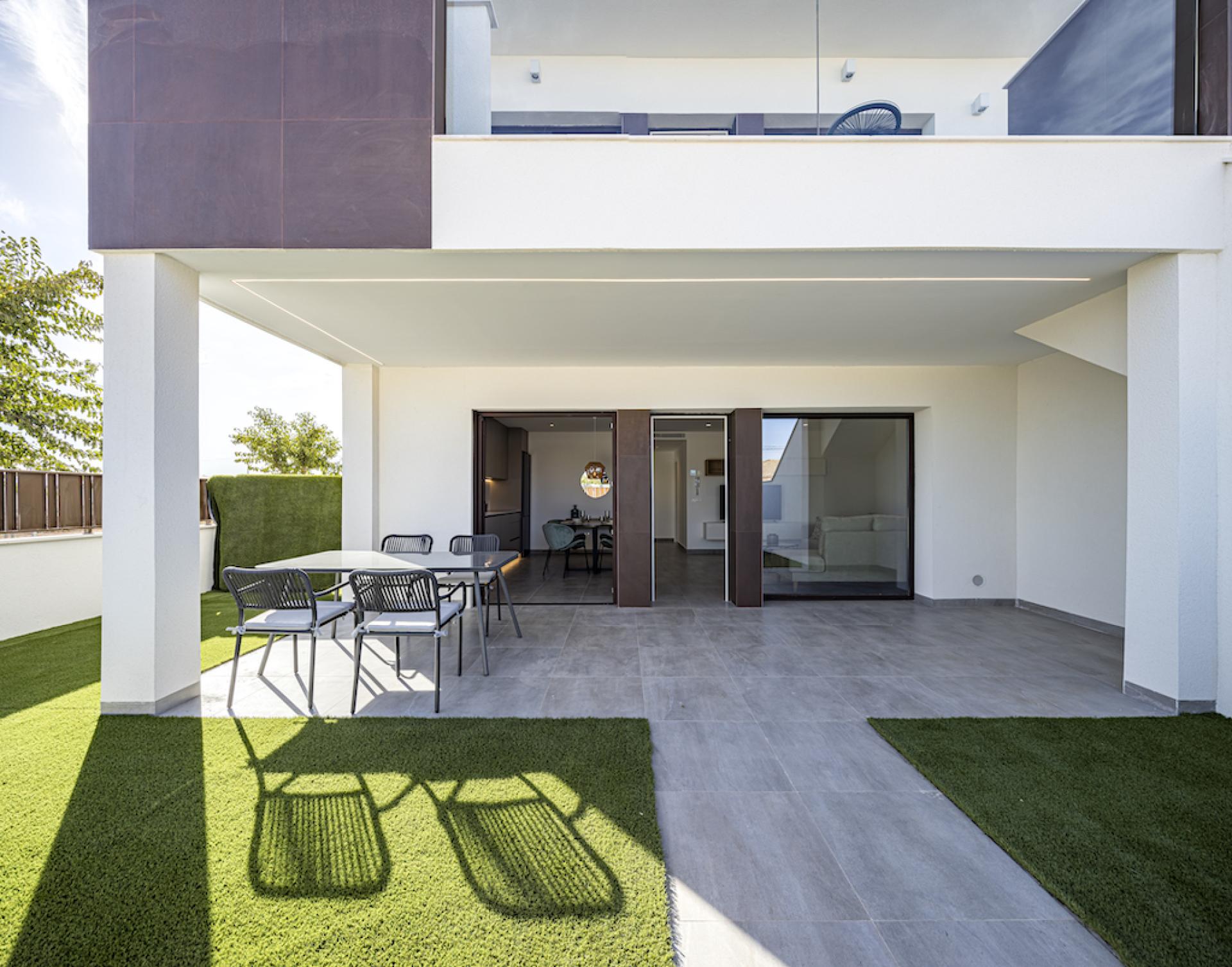 2 chambre Appartements - terrasse sur le toit à Pilar de la Horadada in Medvilla Spanje