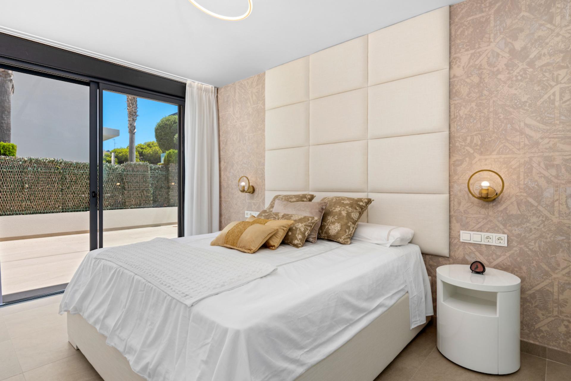 3 chambre Villa à Dehesa De Campoamor in Medvilla Spanje