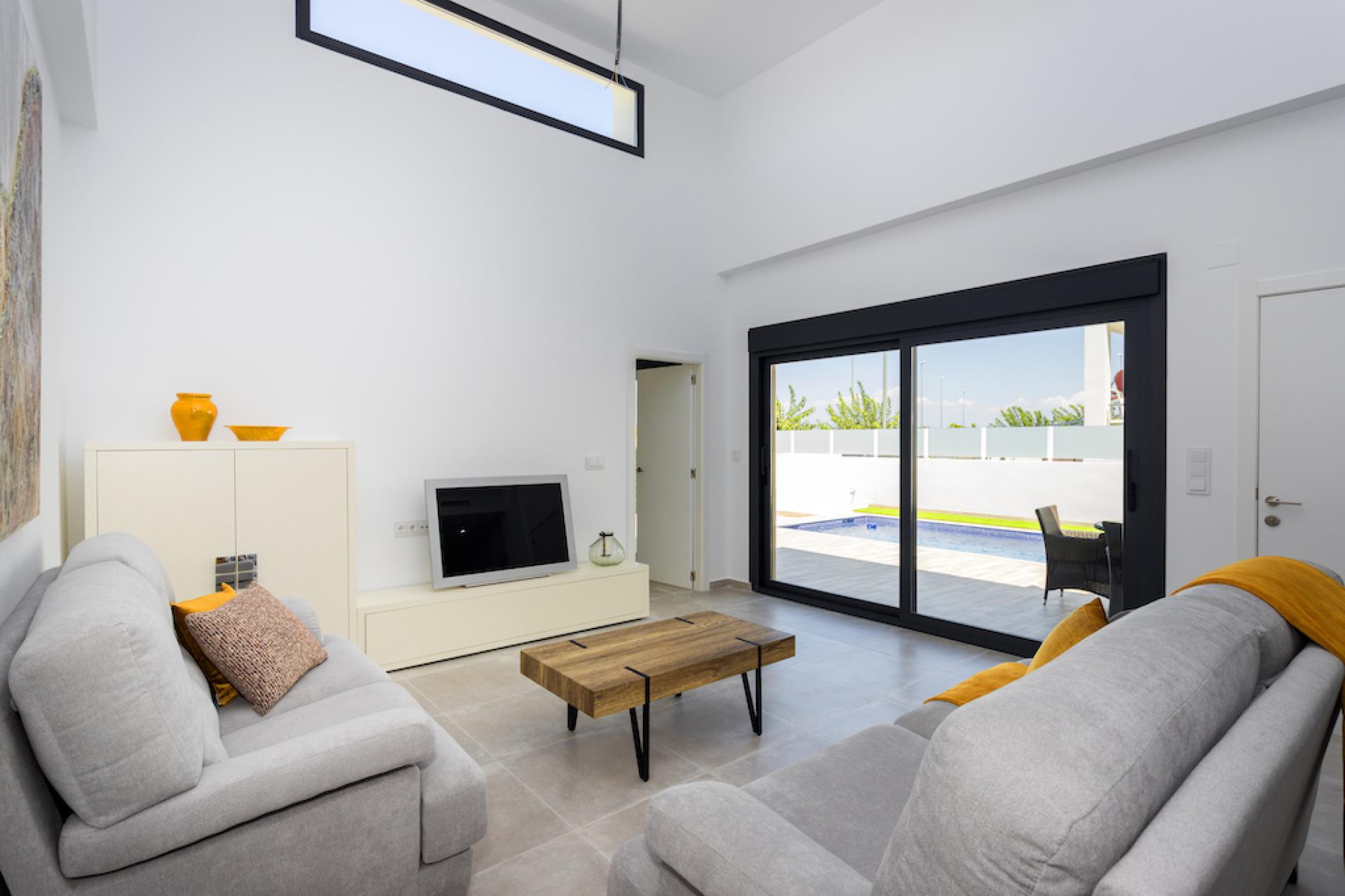 3 chambre Maisonettes à Daya Nueva in Medvilla Spanje