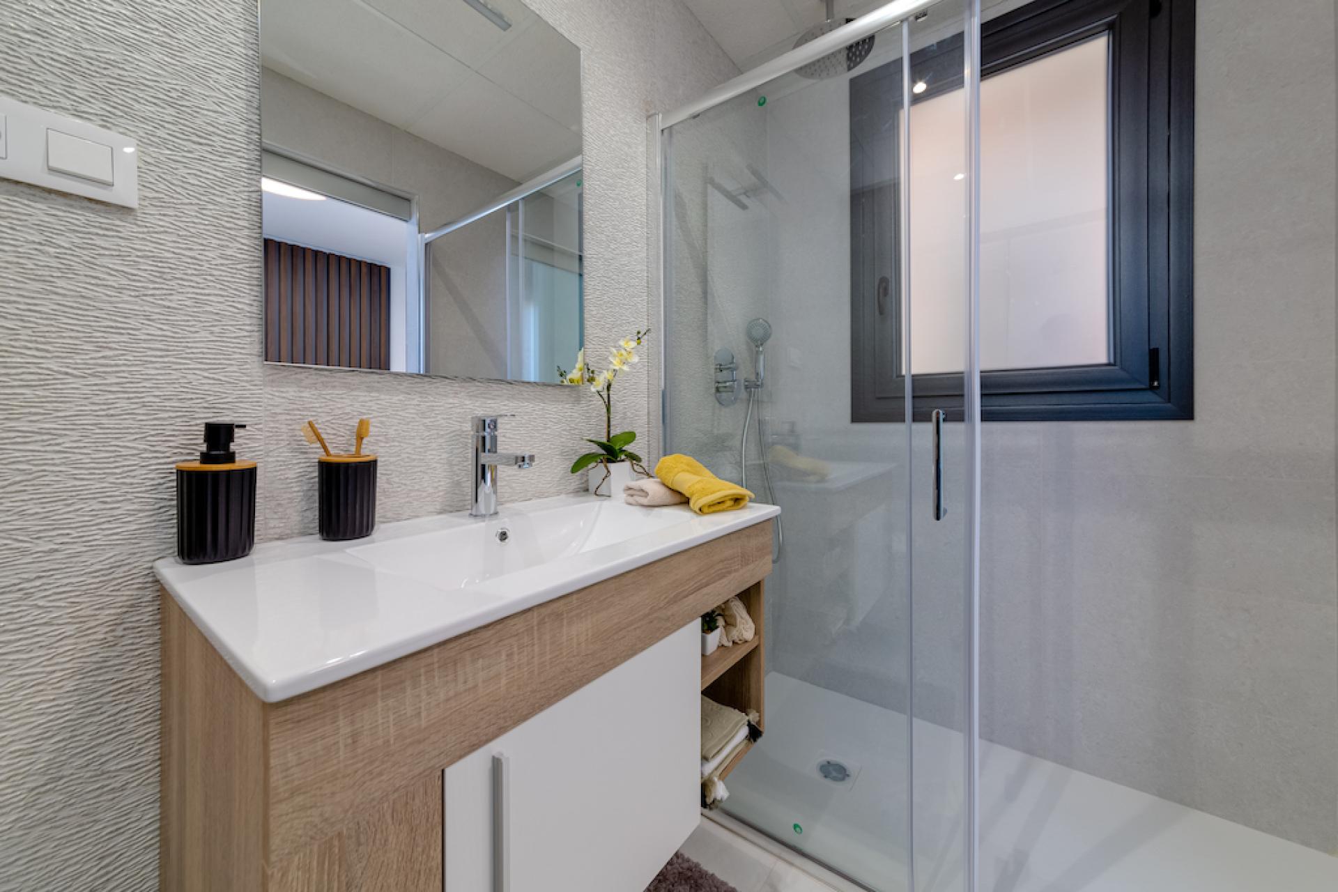 2 chambre Appartements - terrasse sur le toit à Guardamar del Segura in Medvilla Spanje