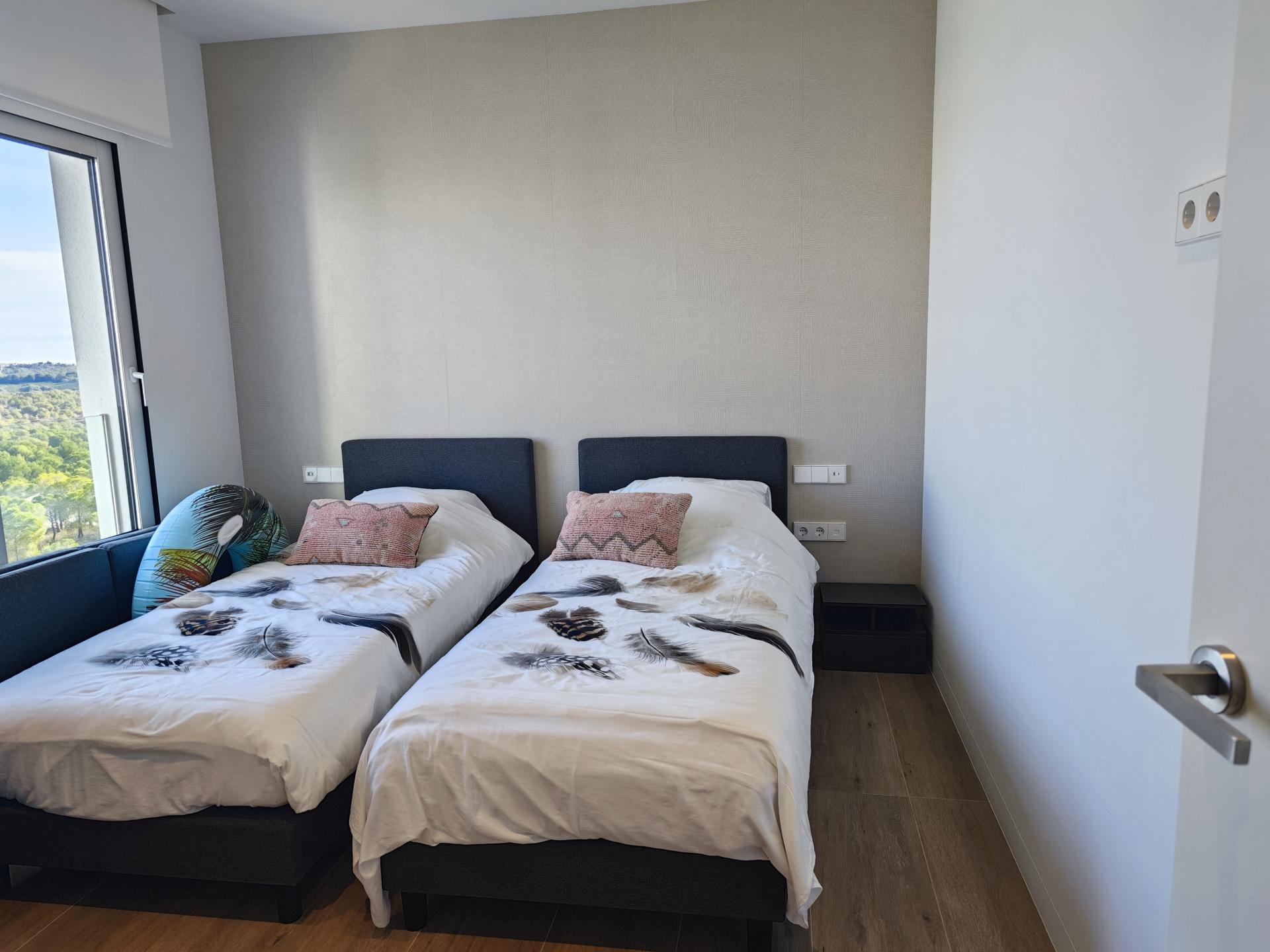 Appartement de revente de luxe sur Las Colinas Golf in Medvilla Spanje