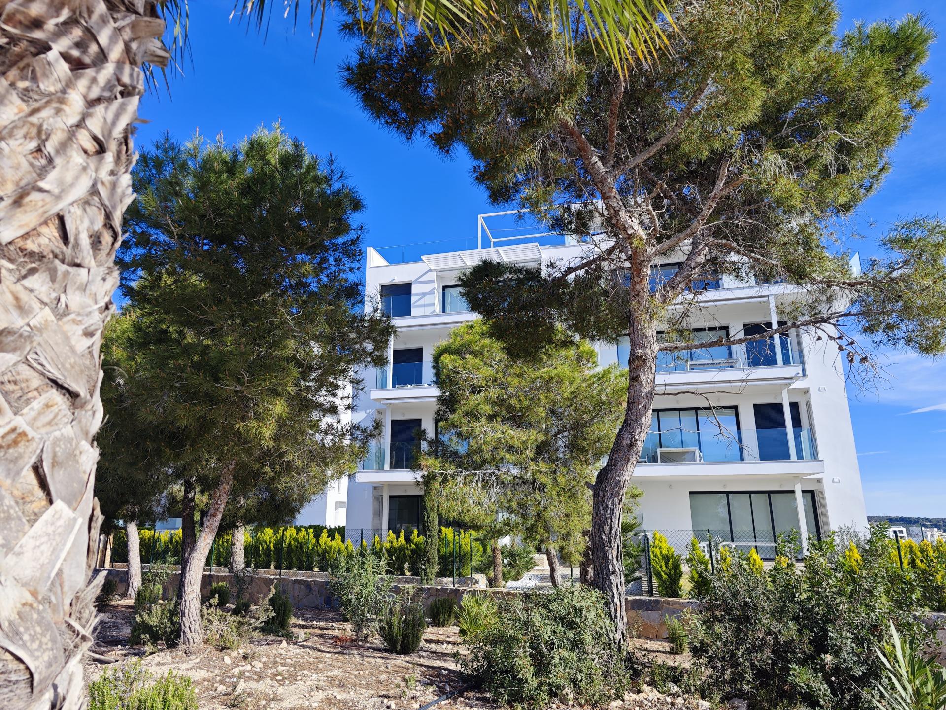 Appartement de revente de luxe sur Las Colinas Golf in Medvilla Spanje