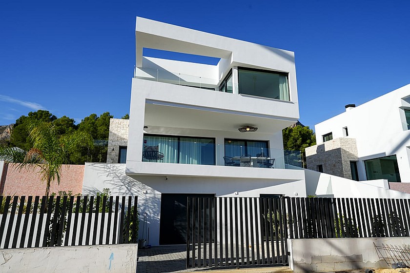 3 chambre Villa avec sous-sol à Polop in Medvilla Spanje
