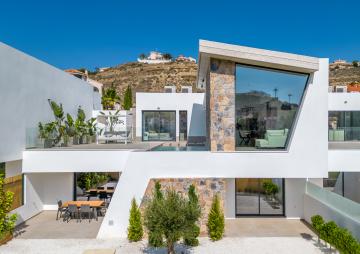 Kariko - Medvilla Spanje
