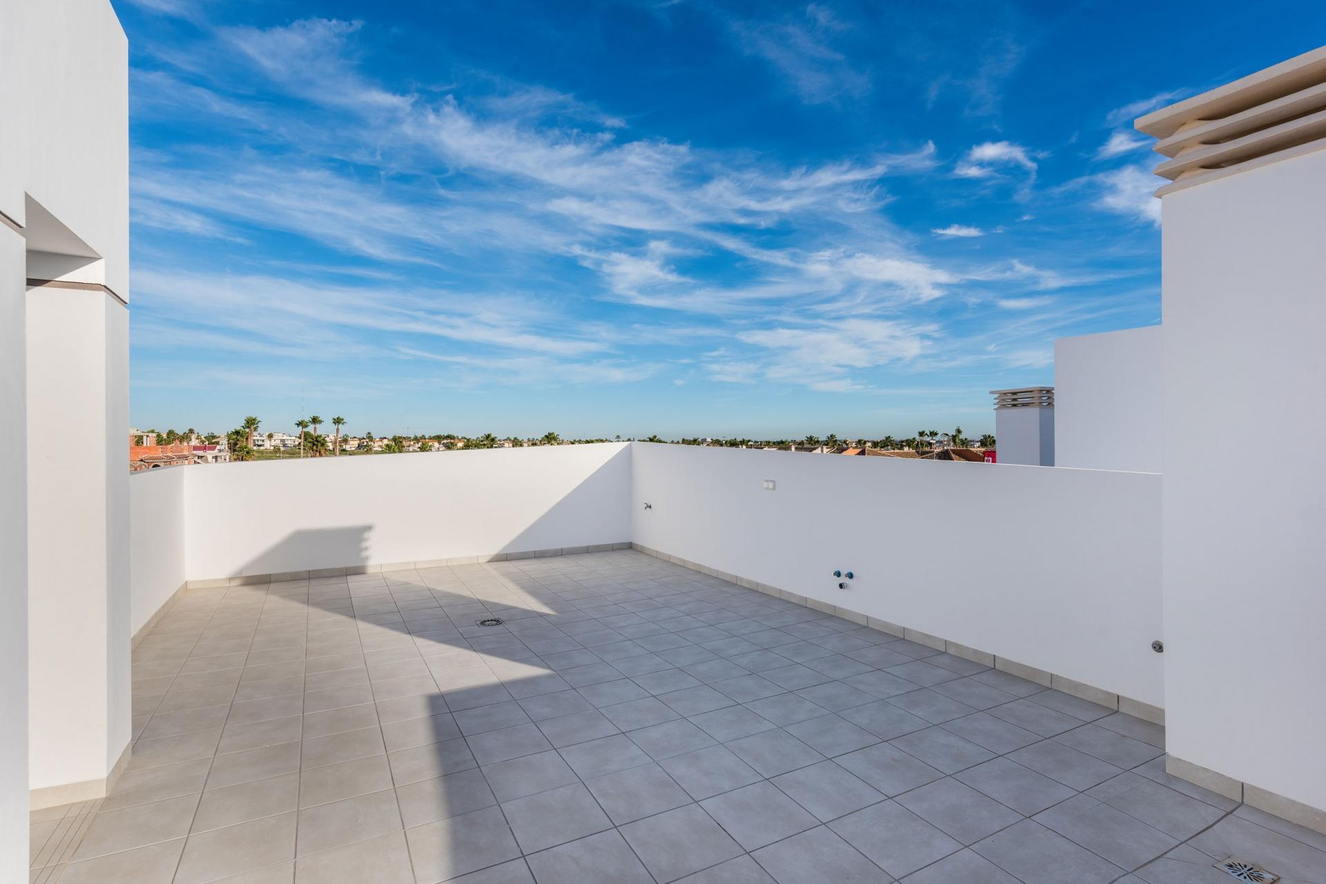 Villa moderne à vendre à Los Alcazares, Costa Calida in Medvilla Spanje
