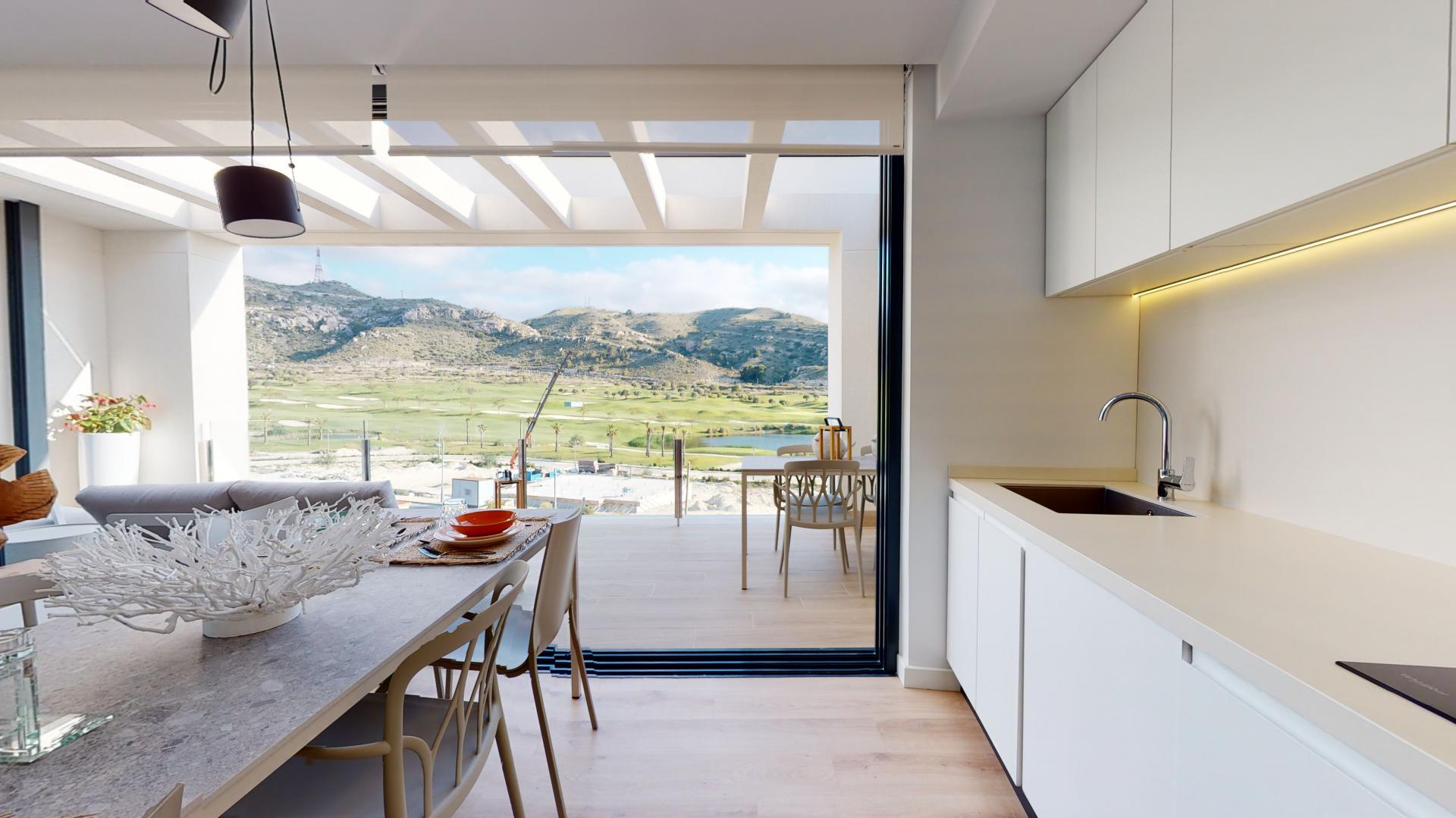 Appartements en duplex avec vue imprenable sur le golf et la montagne in Medvilla Spanje