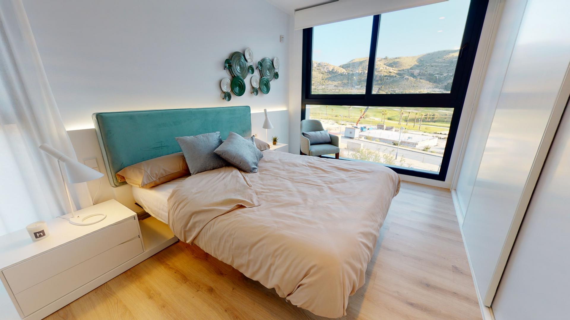 Appartements en duplex au dernier étage avec de belles vues sur le golf in Medvilla Spanje