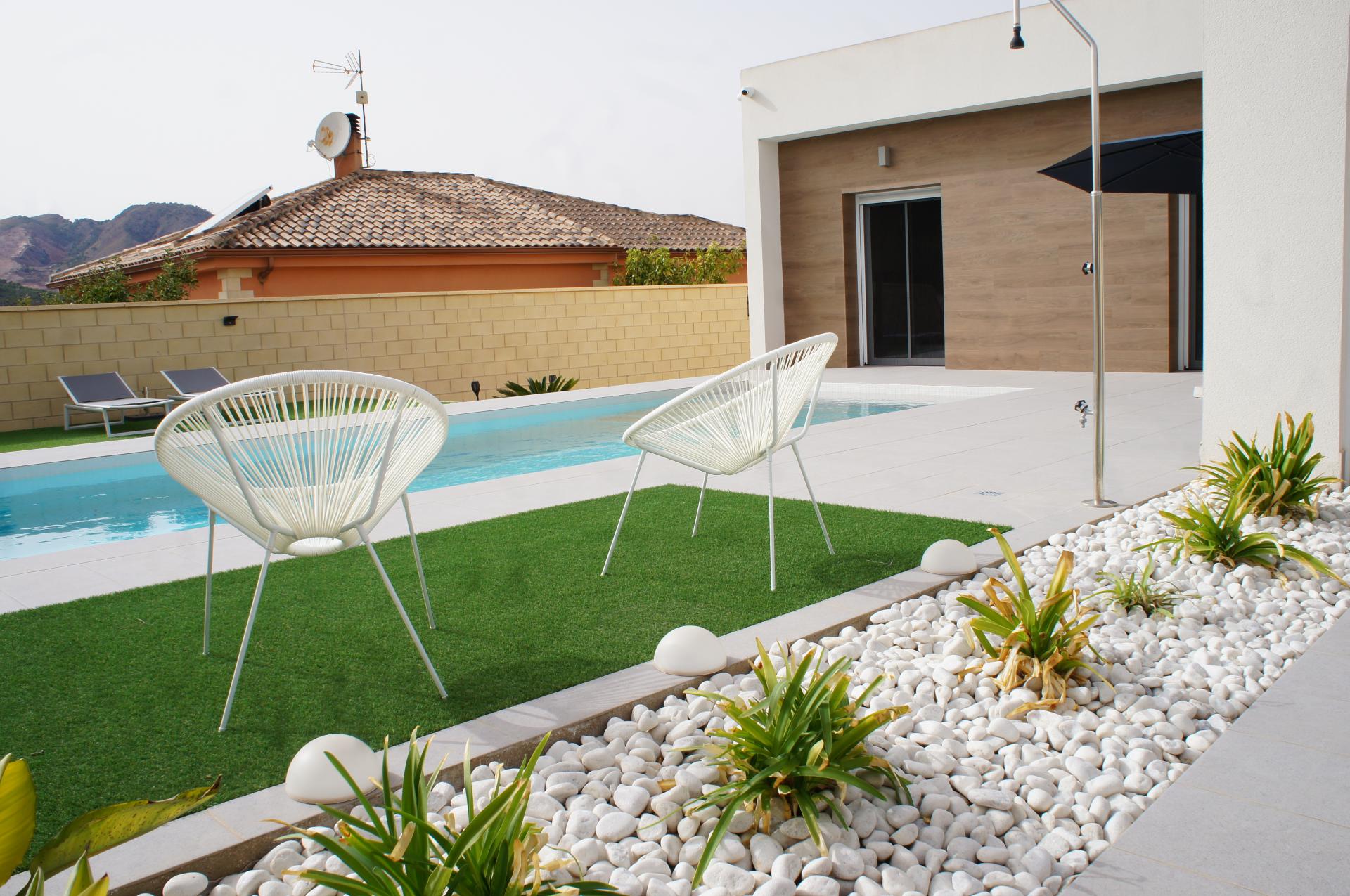Belle villa presque neuve à vendre La Romana in Medvilla Spanje