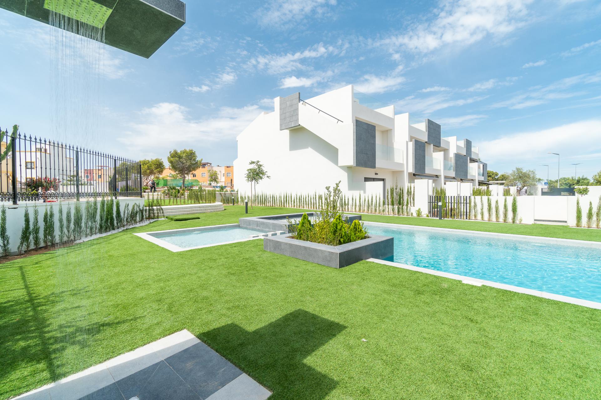 3 chambre Appartement - jardin à Torrevieja - Nouvelle construction in Medvilla Spanje