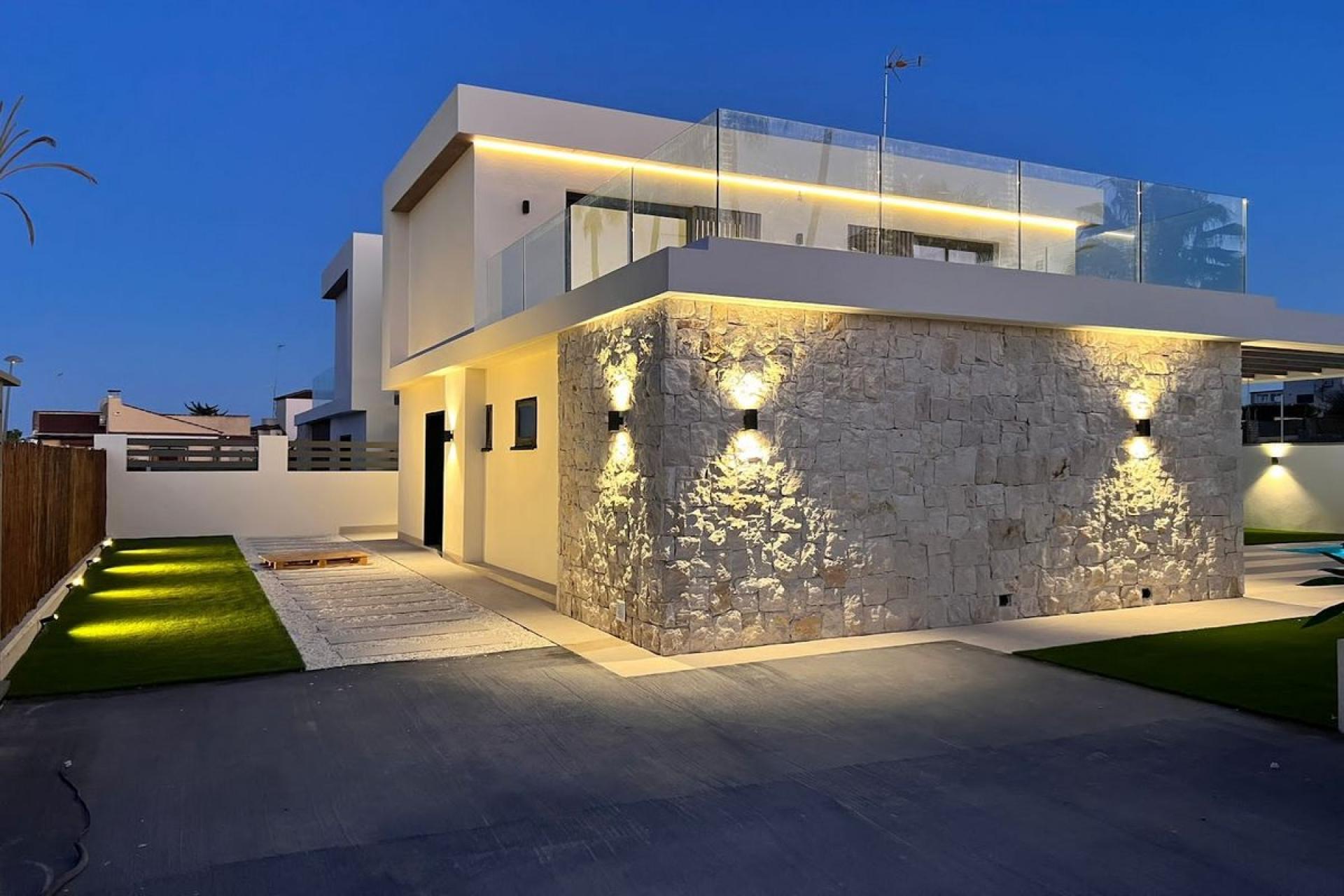 Maisons individuelles de nouvelle construction à Lomas de Cabo Roig in Medvilla Spanje