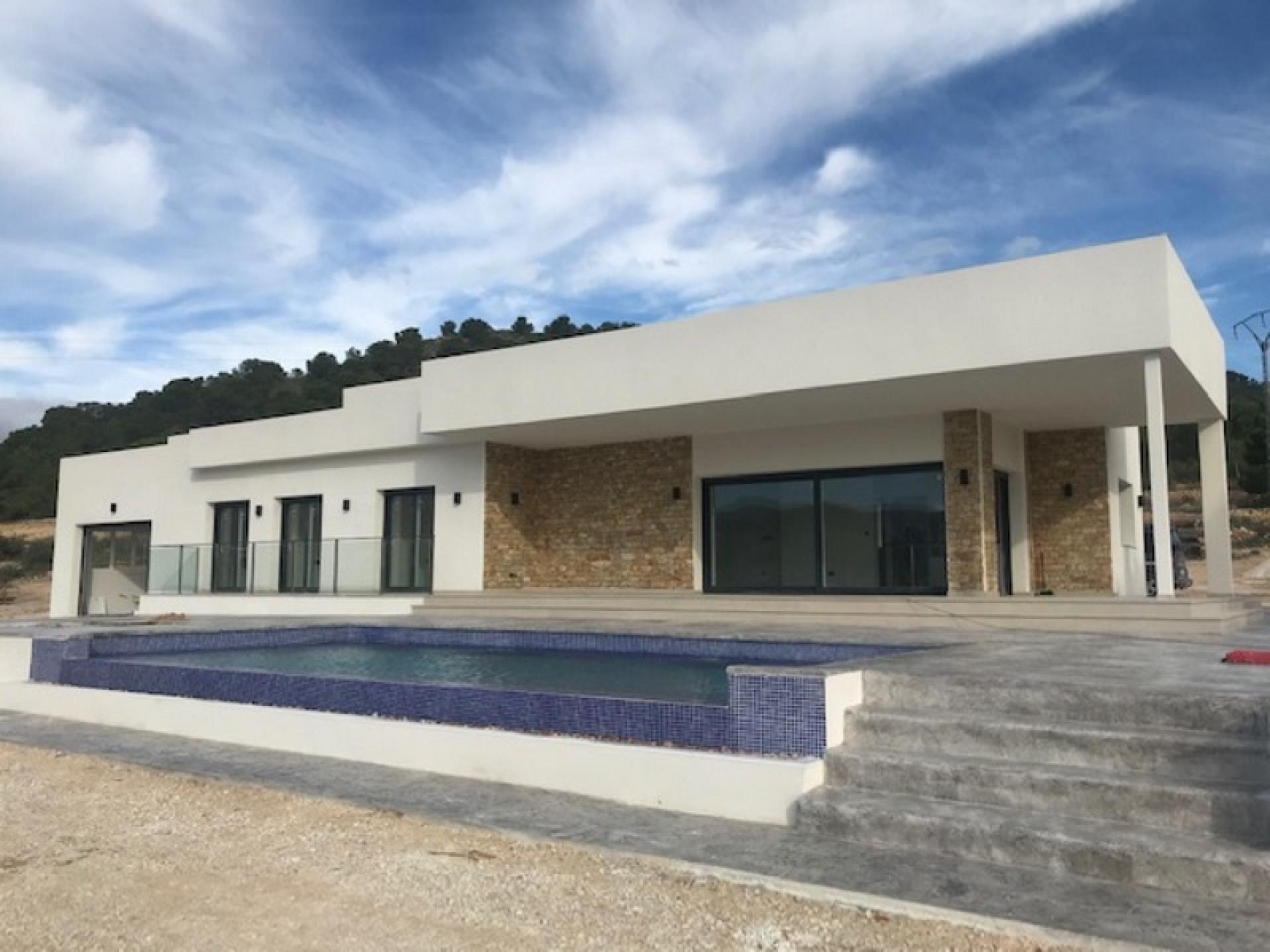 Nouvelle villa à La Romana, Alicante intérieur in Medvilla Spanje
